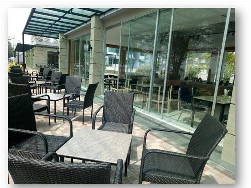 Bay Window At Sea Hotel Cha-Am Exterior photo